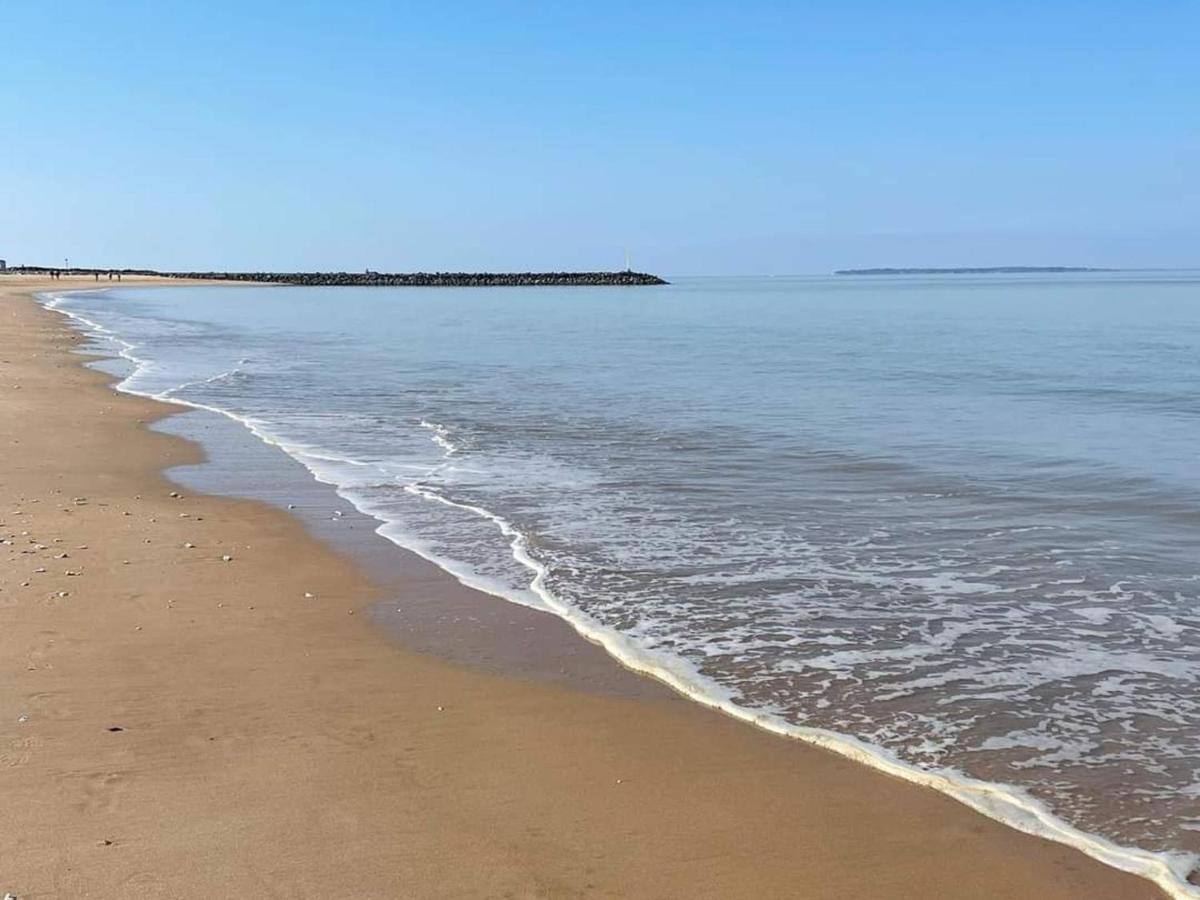 Châtelaillon-Plage Duplex 3 Pieces A Deux Pas De La Plage Avec Parking - 4 Pers - Fr-1-706-16 מראה חיצוני תמונה